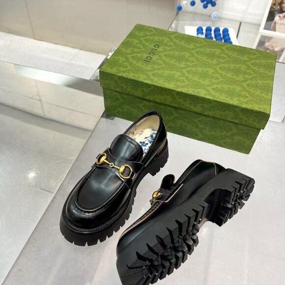 Gucci Black and Gold Loafers - Picture 6 of 8